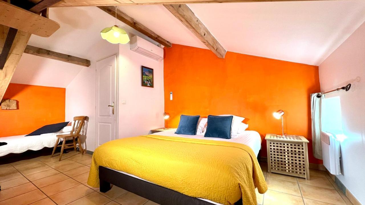 Logis Hotel Restaurant Le Domaine De L'Eau Vive Largentière Esterno foto