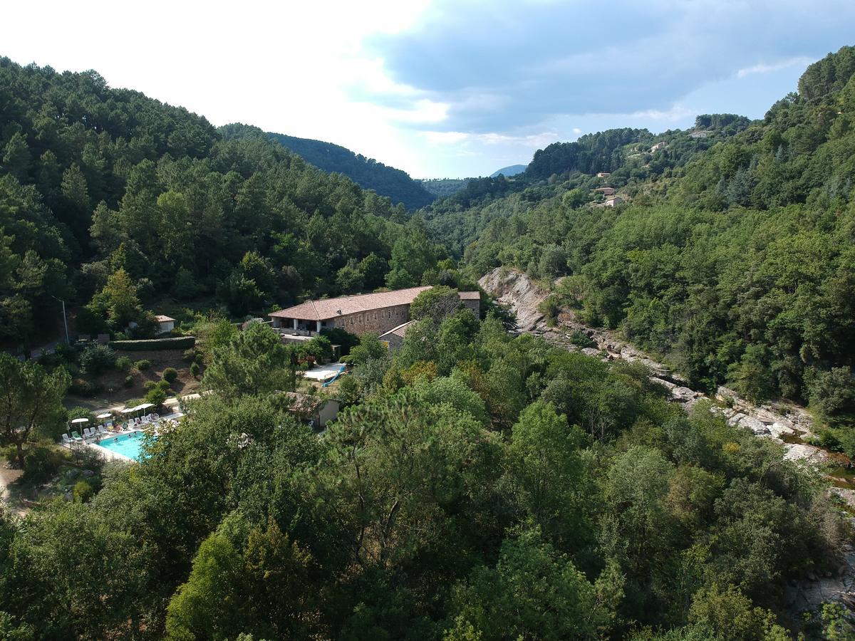 Logis Hotel Restaurant Le Domaine De L'Eau Vive Largentière Esterno foto