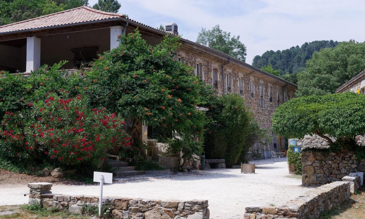 Logis Hotel Restaurant Le Domaine De L'Eau Vive Largentière Esterno foto
